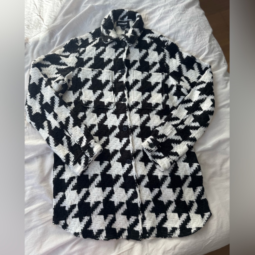 Express Black and White Houndstooth Blazer